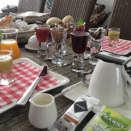 My Bed & Breakfast